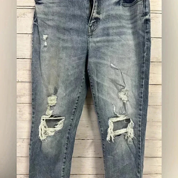 Eunina Distressed Super High Rise Mom Ankle Jeans size 9 - Picture 2 of 6